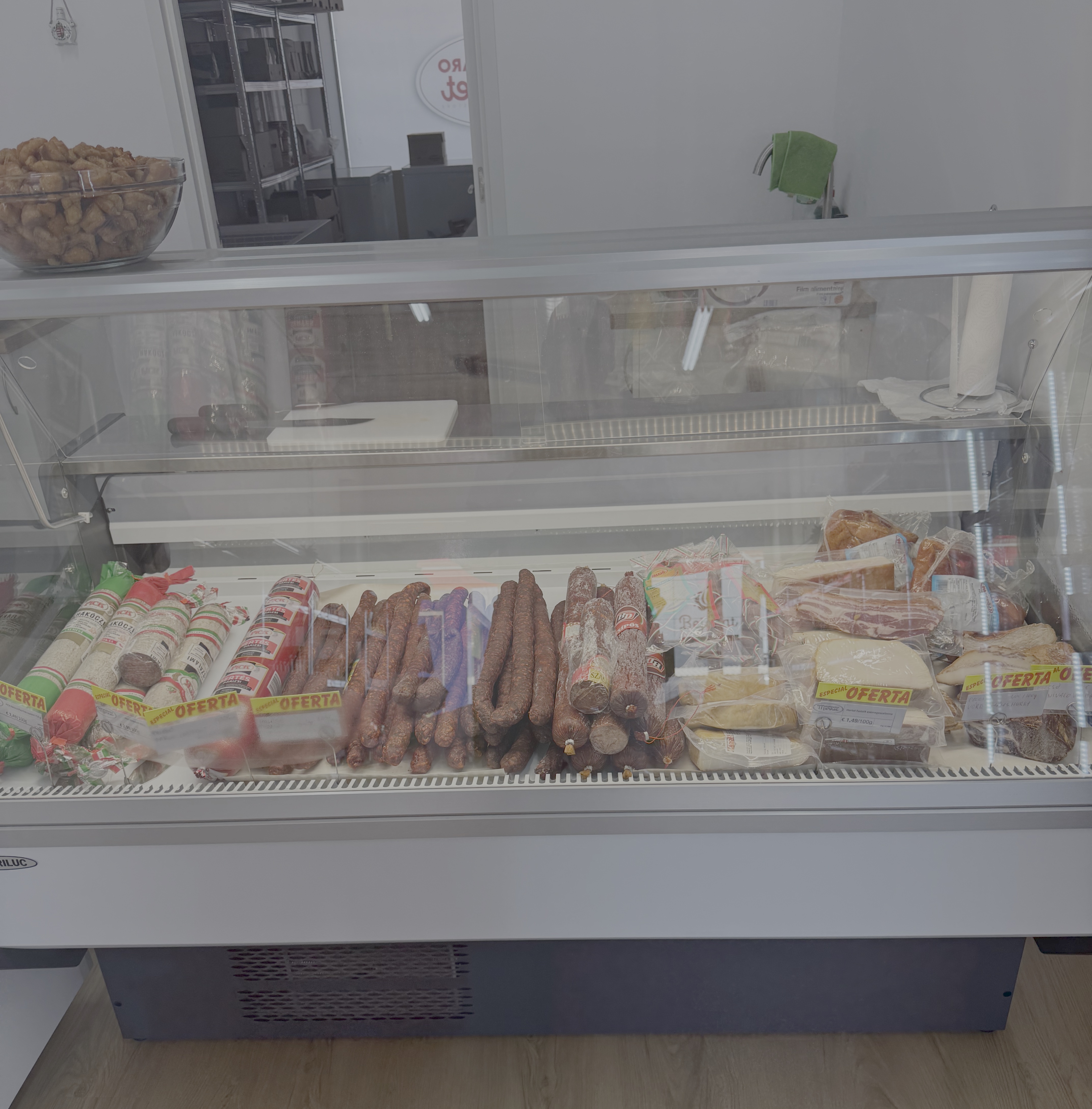 Hungaro Market store products